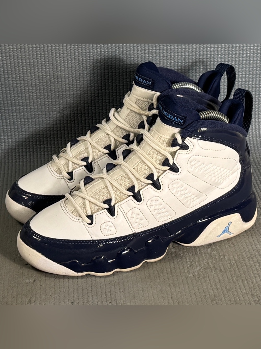 Nike Air Jordan Retro 9 GS UNC White Navy Blue Shoes 302359-145 Kid’s Size 4.5Y